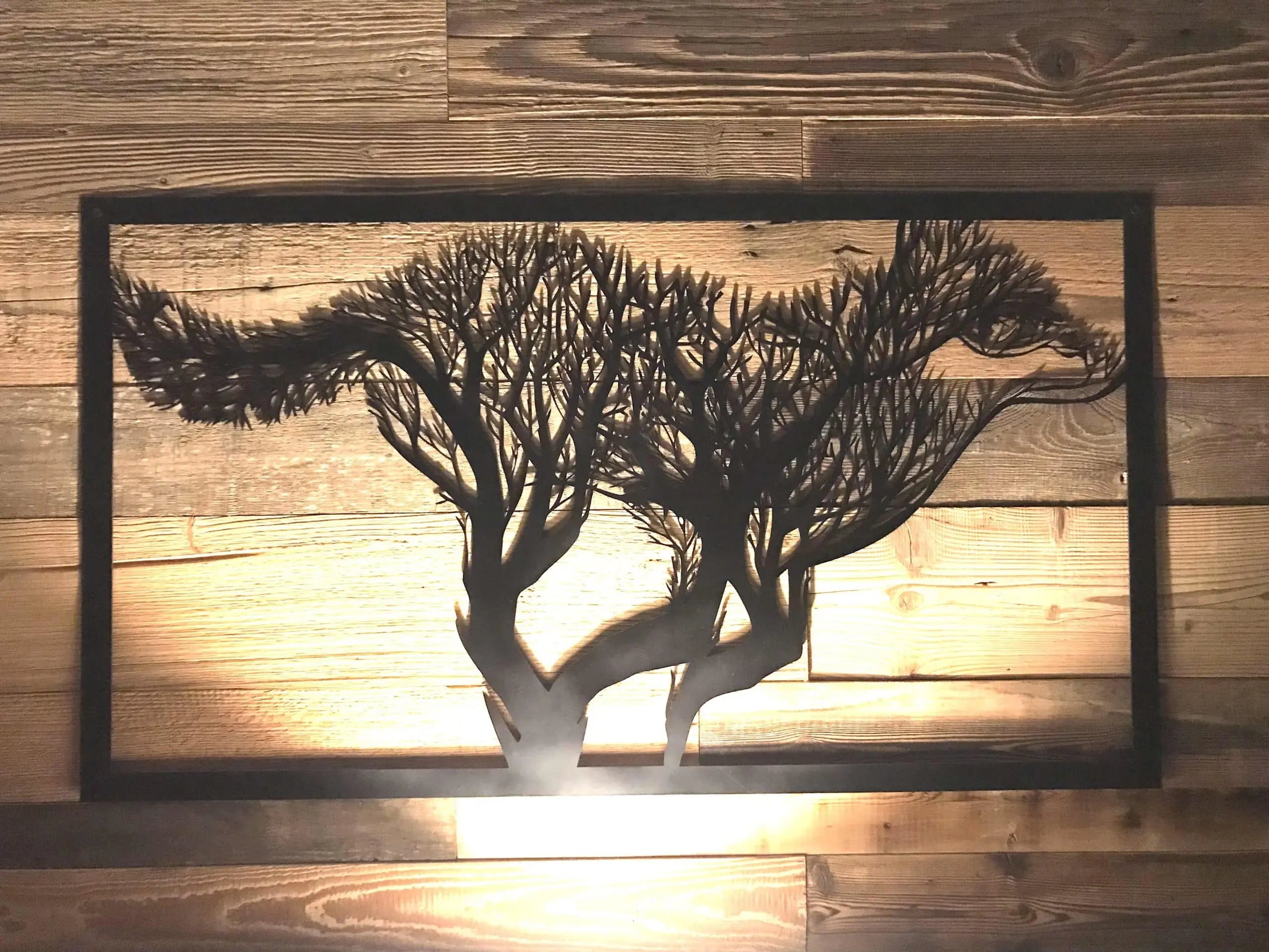 Loup arbre de vie en métal noir 123spa